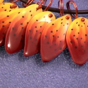 Spotted Lily Petal Cane Vol-28-4 Vid-173