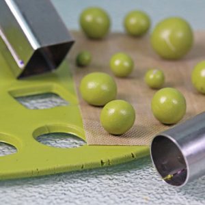 Same Sized Beads And Graduated Too Vid-547