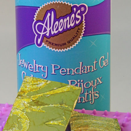 Aleene's Jewelry Pendant Gel on Polymer Clay Vid-485