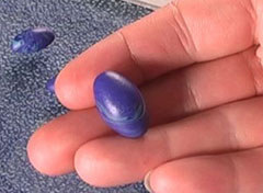 2008-12-10-football-beads-90023