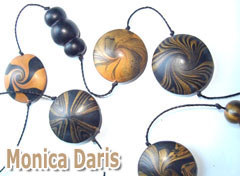 2009-09-25-lentil-beads-01-monica-daris