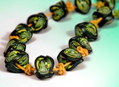 2009-12-18-ileana-04-green-moebius